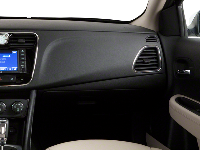 2012 Chrysler 200 Touring