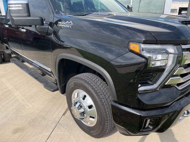 2026 Chevrolet Silverado 3500 HD High Country DRW