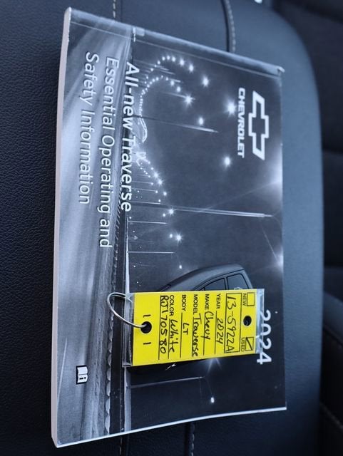 2024 Chevrolet Traverse LT