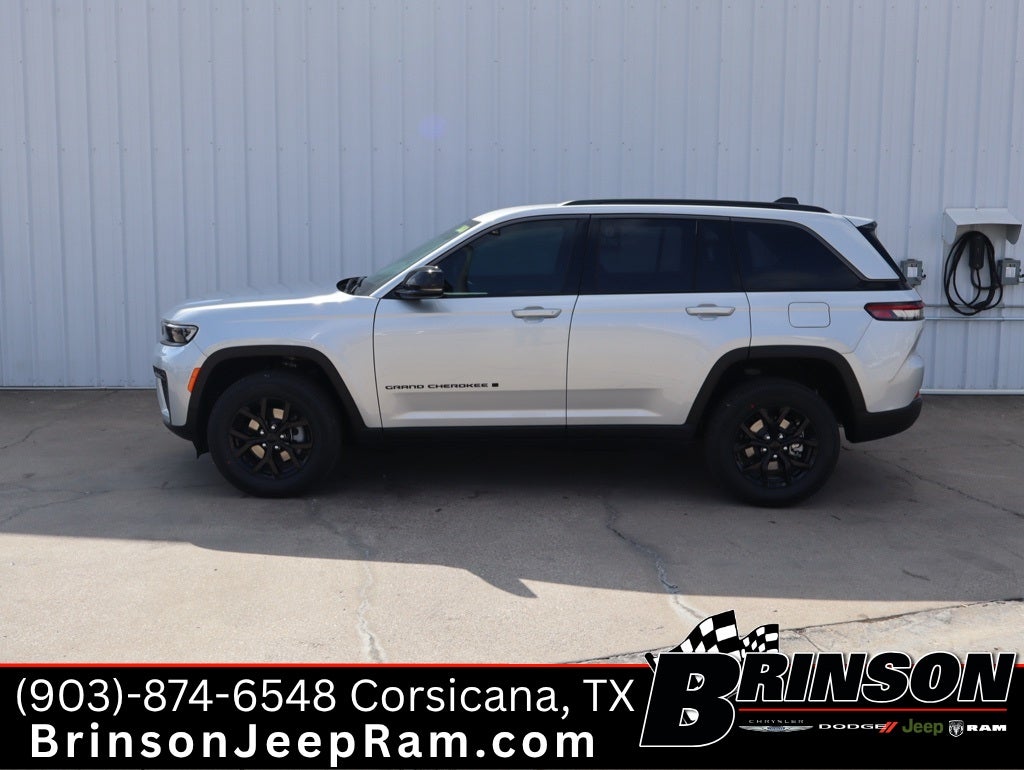 2026 Jeep Grand Cherokee GRAND CHEROKEE LAREDO ALTITUDE 4X2