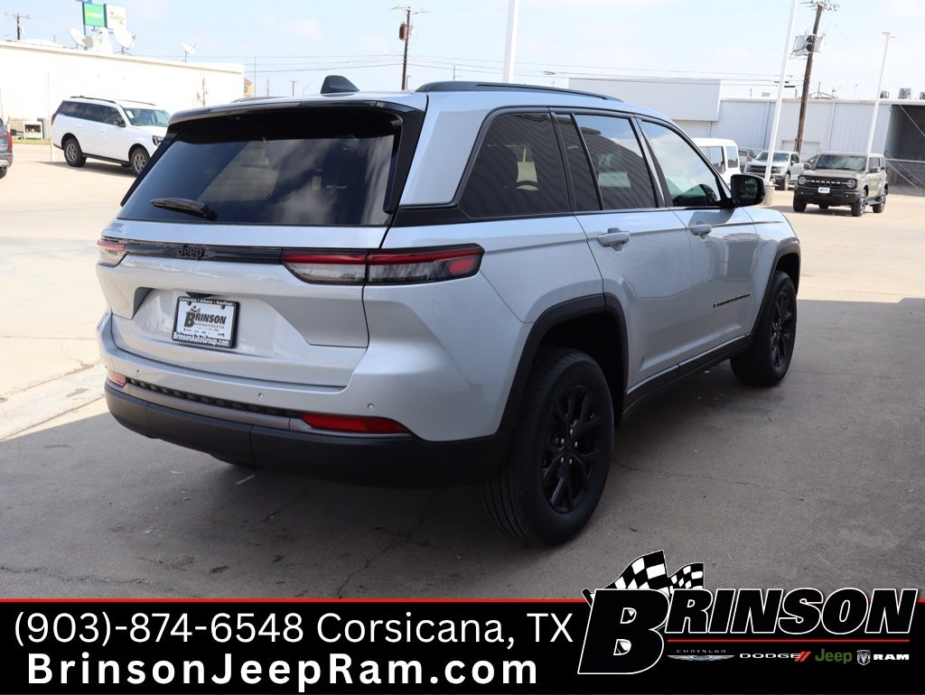 2026 Jeep Grand Cherokee GRAND CHEROKEE LAREDO ALTITUDE 4X2