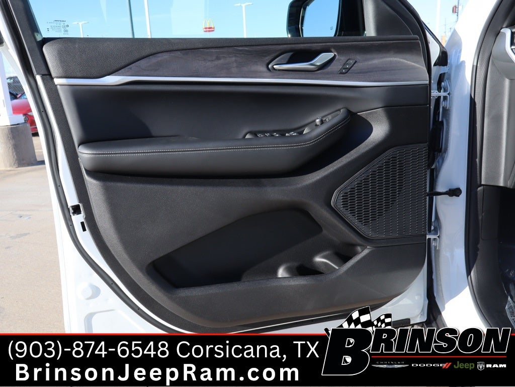 2025 Jeep Grand Cherokee GRAND CHEROKEE L LIMITED 4X2