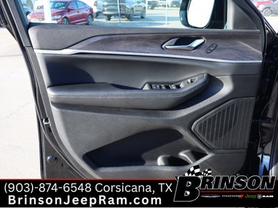 2025 Jeep Grand Cherokee GRAND CHEROKEE L LIMITED 4X2