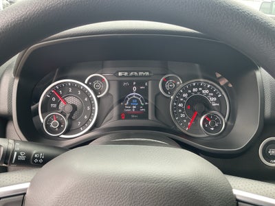 2026 RAM Ram 1500 RAM 1500 TRADESMAN CREW CAB 4X2 5'7' BOX