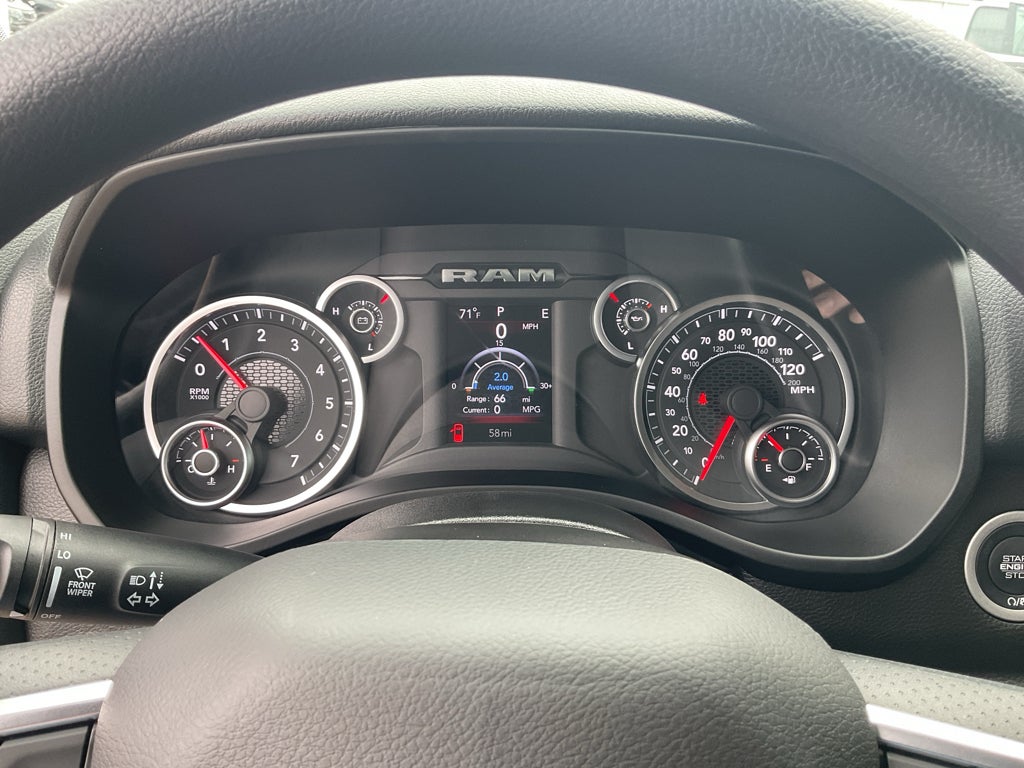 2026 RAM Ram 1500 RAM 1500 TRADESMAN CREW CAB 4X2 5'7' BOX