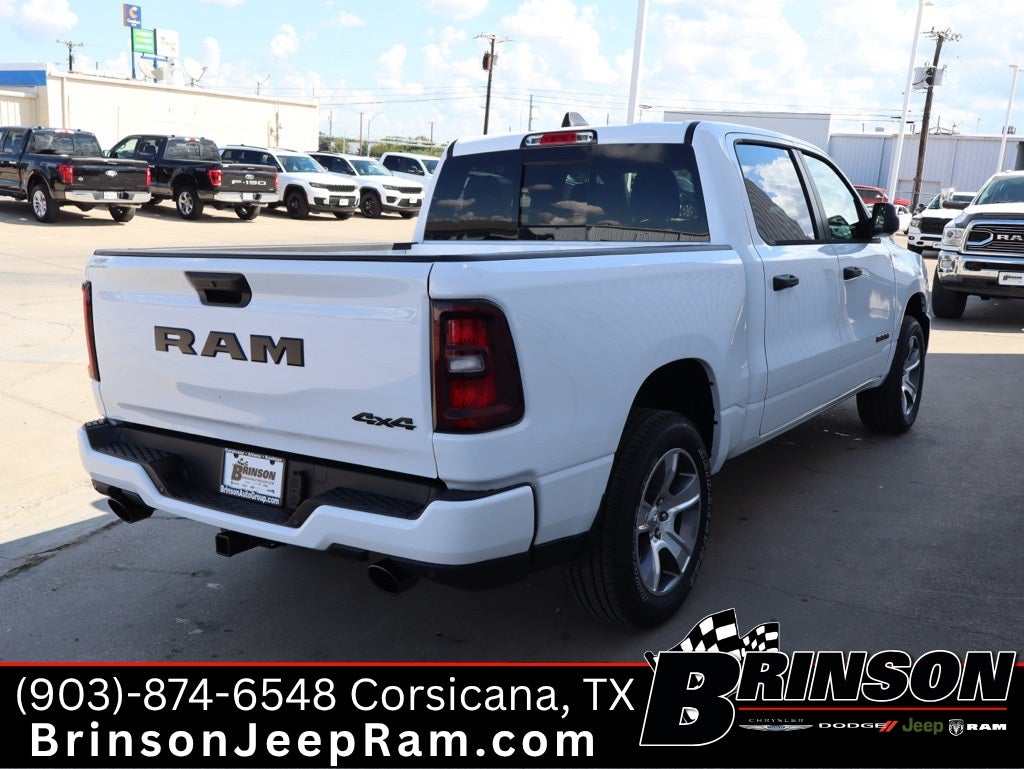 2026 RAM Ram 1500 RAM 1500 EXPRESS CREW CAB 4X4 5'7' BOX