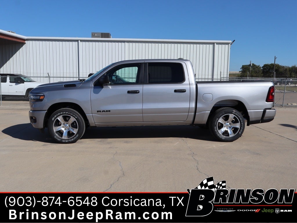 2026 RAM Ram 1500 RAM 1500 EXPRESS CREW CAB 4X4 5'7' BOX
