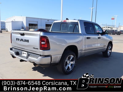 2026 RAM Ram 1500 RAM 1500 EXPRESS CREW CAB 4X4 5'7' BOX