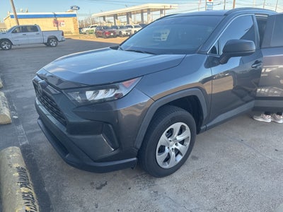 2020 Toyota RAV4 LE