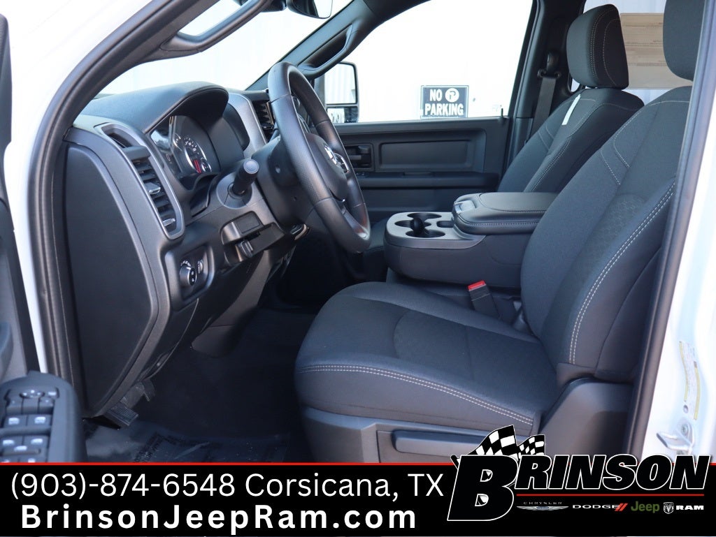 2026 RAM Ram 3500 RAM 3500 TRADESMAN CREW CAB 4X4 8' BOX