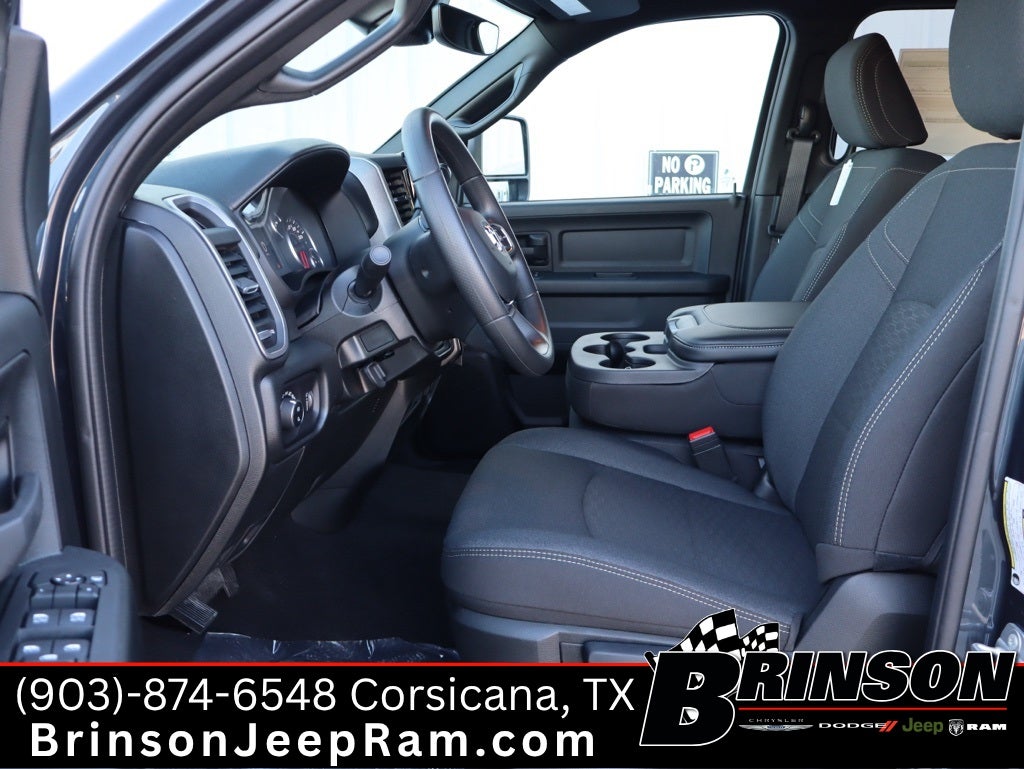 2026 RAM Ram 3500 RAM 3500 TRADESMAN CREW CAB 4X4 8' BOX