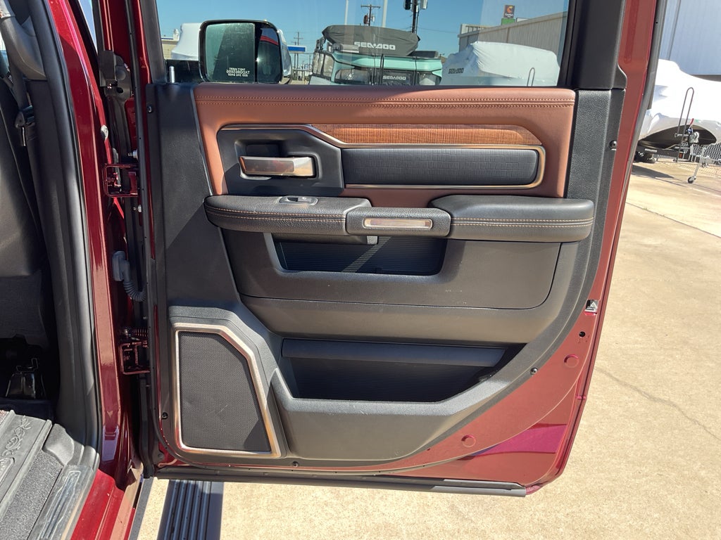 2019 RAM 2500 Longhorn Crew Cab 4x4 6'4' Box