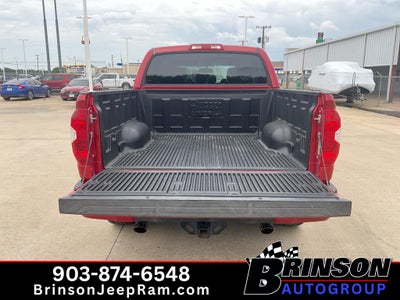 2016 Toyota Tundra SR5 5.7L V8