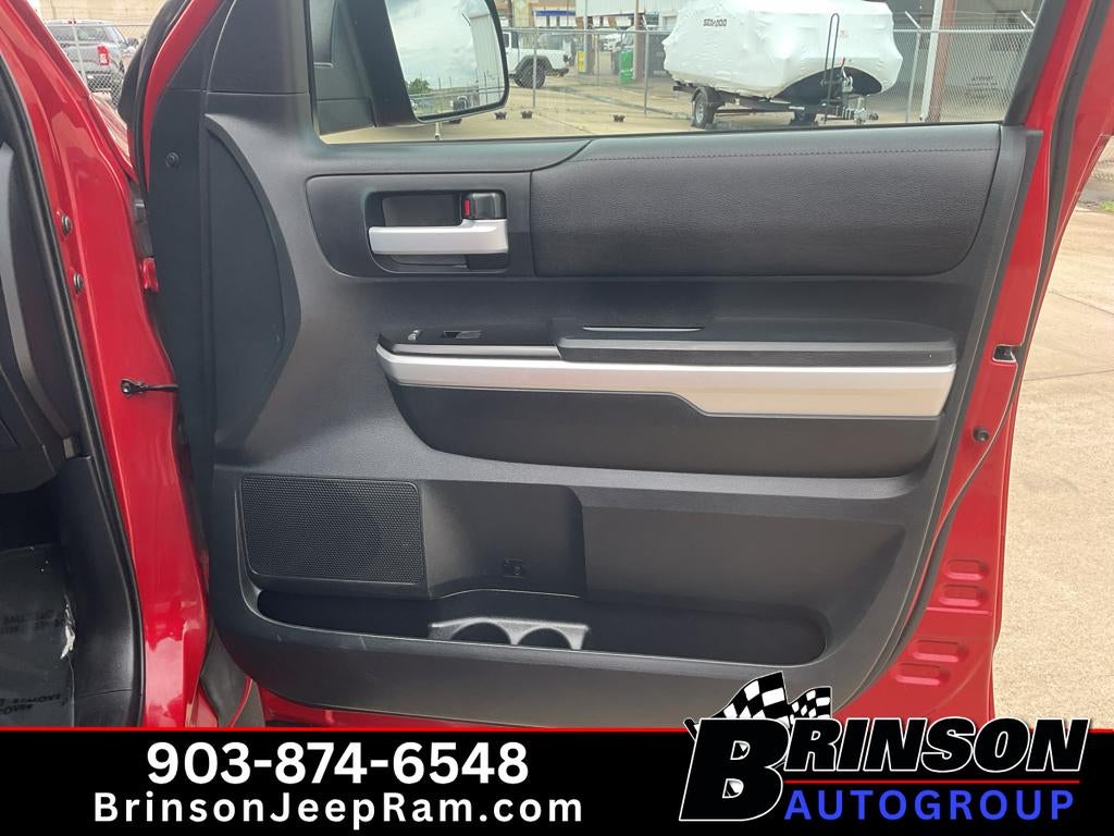 2016 Toyota Tundra SR5 5.7L V8