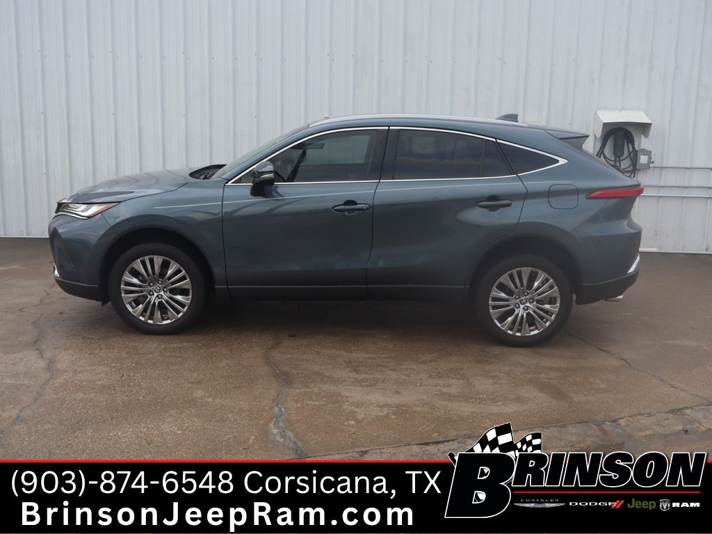 2023 Toyota Venza XLE