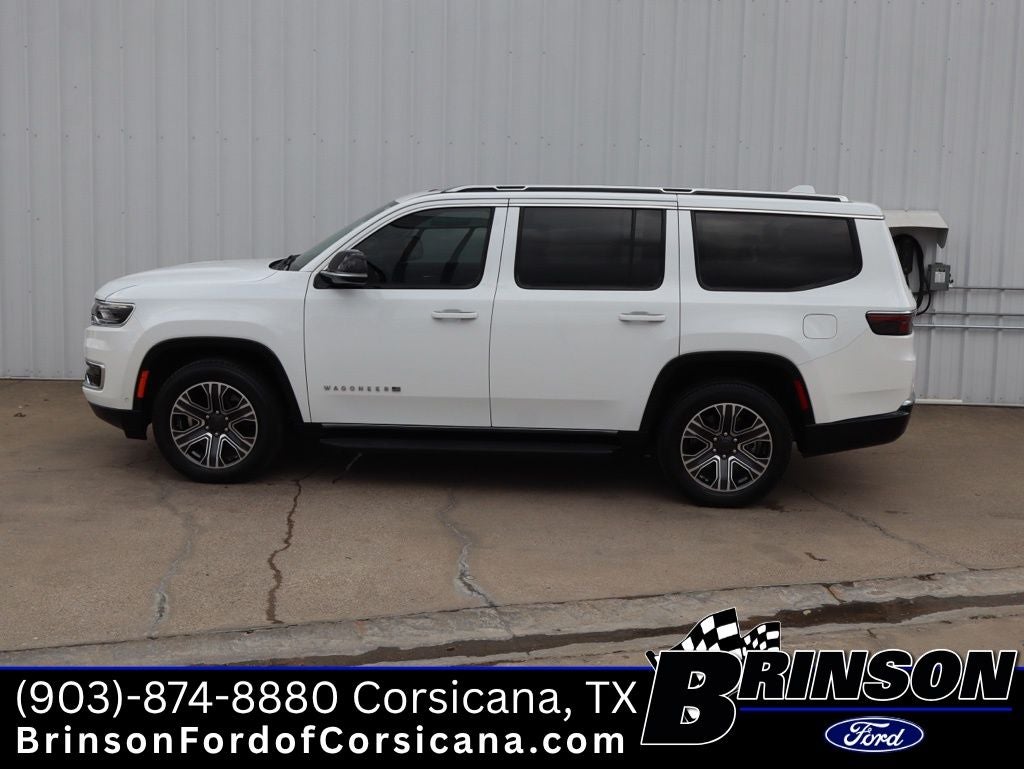 2023 Jeep Wagoneer Base