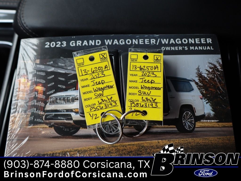 2023 Jeep Wagoneer Base