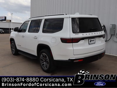 2023 Jeep Wagoneer Base