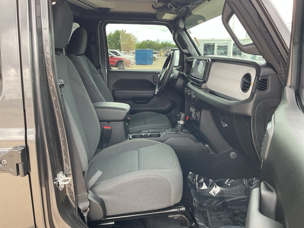 2025 Jeep Gladiator Nighthawk