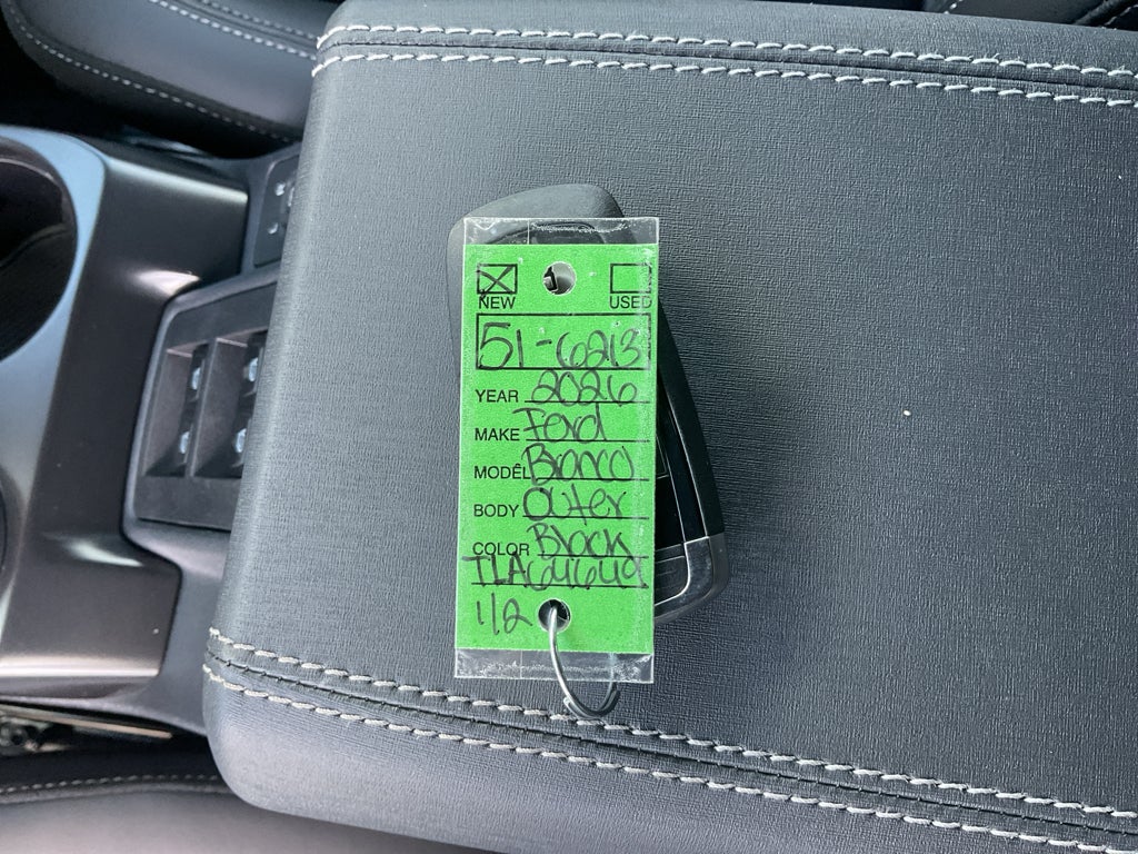 2026 Ford Bronco Outer Banks