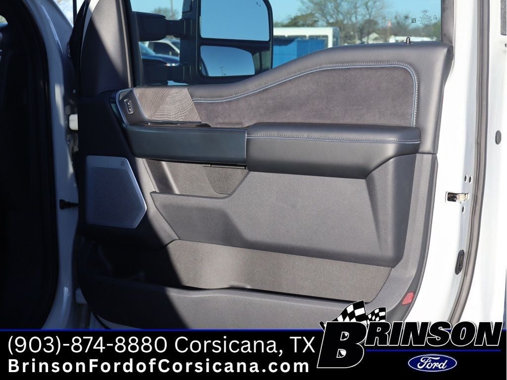 2025 Ford F-250 Platinum