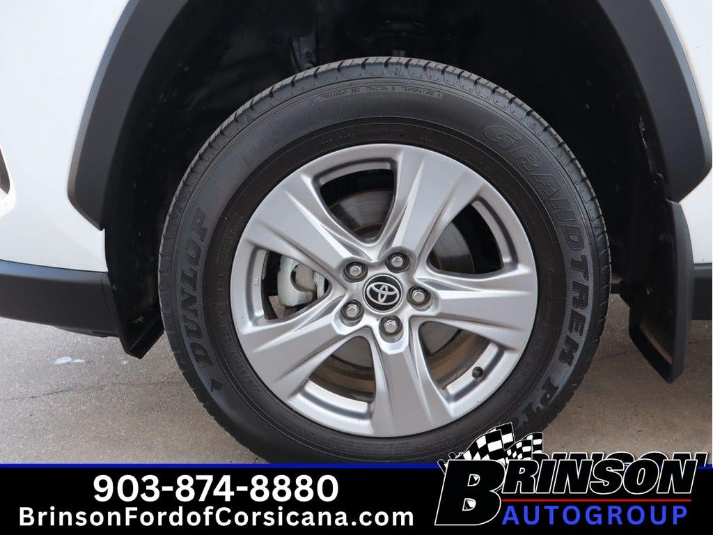 2024 Toyota RAV4 XLE