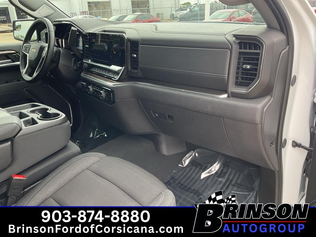 2024 Chevrolet Silverado LT