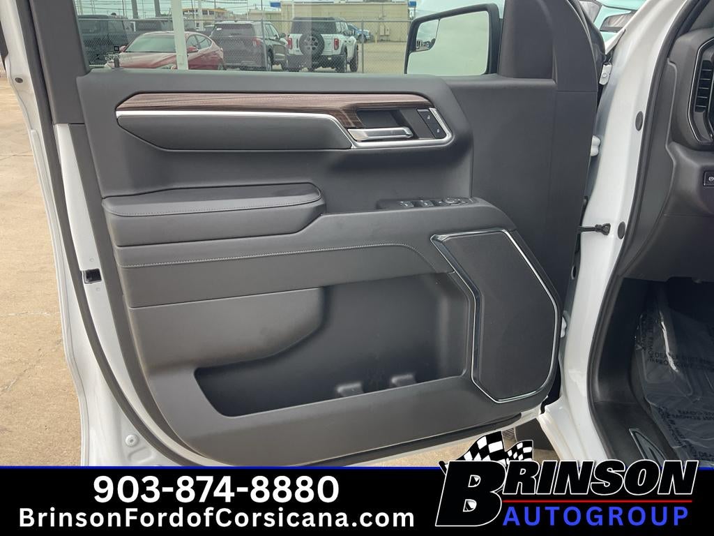 2024 Chevrolet Silverado LT