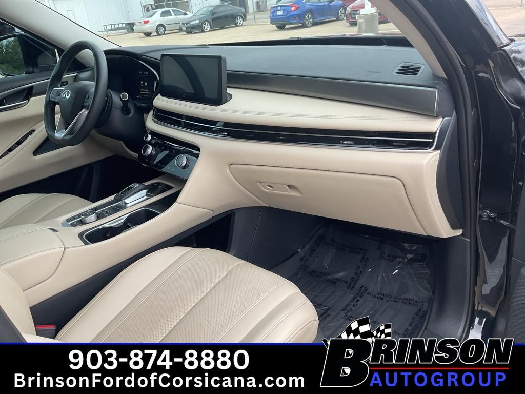 2023 INFINITI QX60 LUXE
