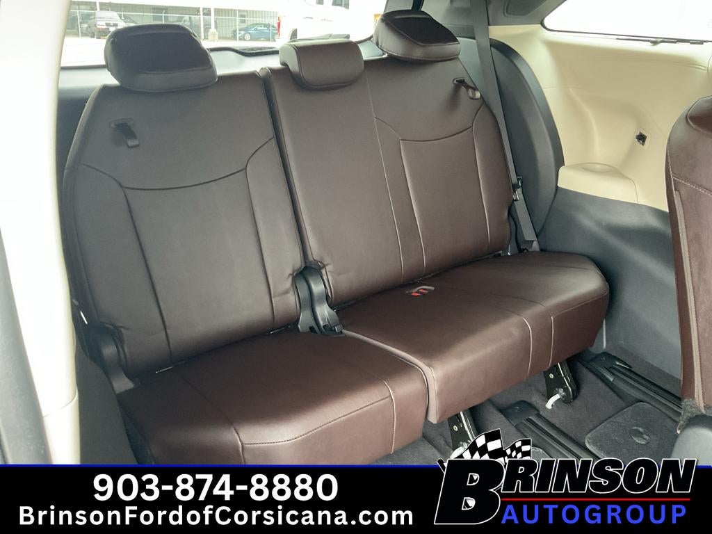 2024 Toyota Sienna Platinum