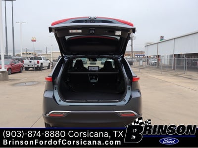 2023 Toyota Venza XLE