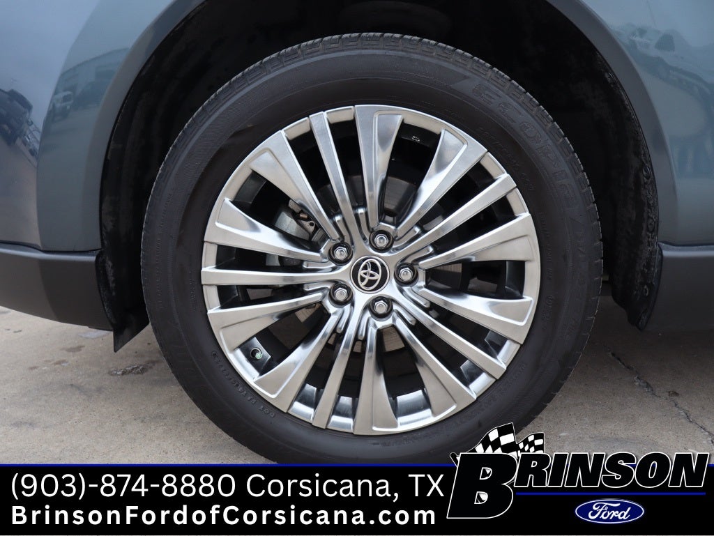 2023 Toyota Venza XLE