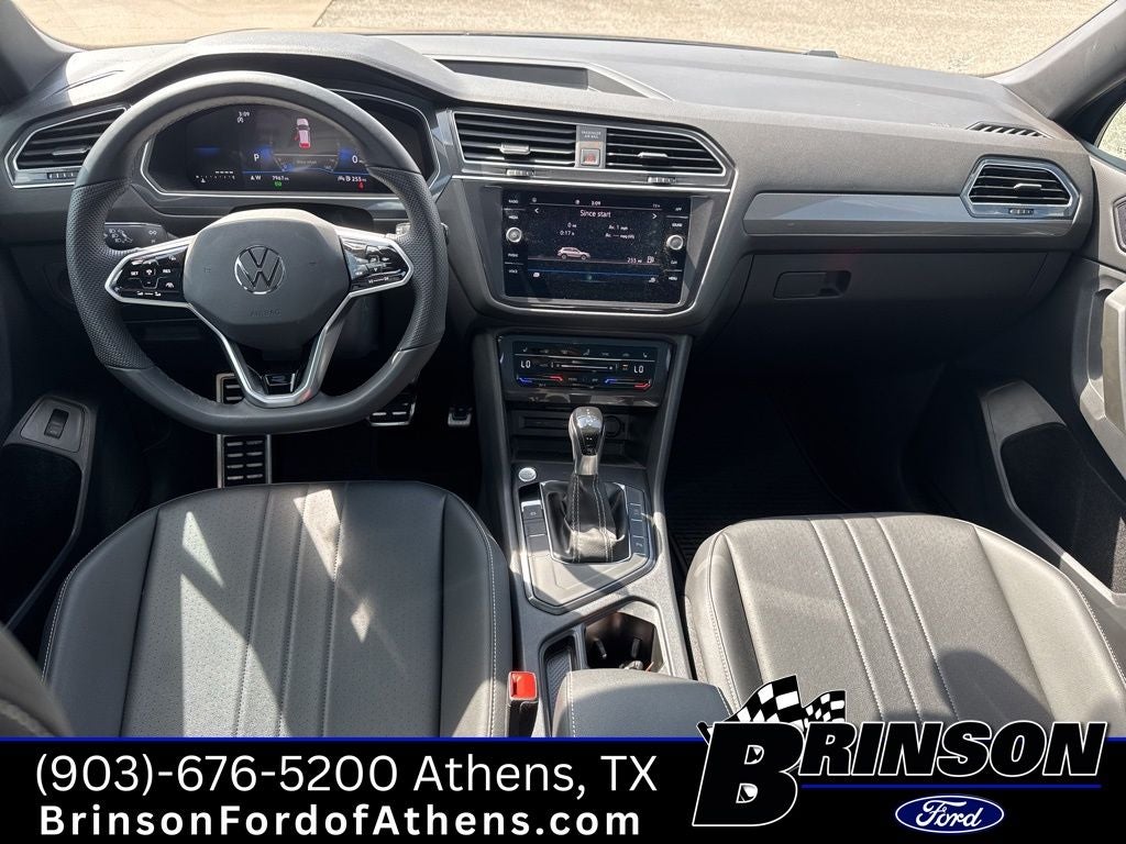 2024 Volkswagen Tiguan SE R-Line Black