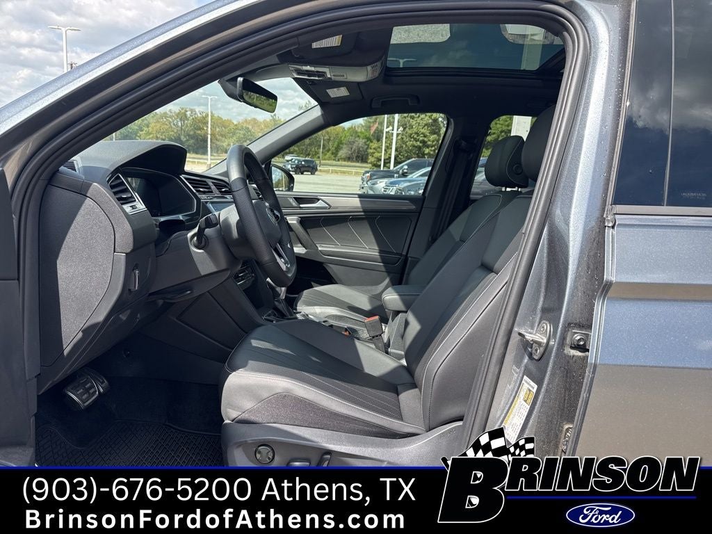 2024 Volkswagen Tiguan SE R-Line Black