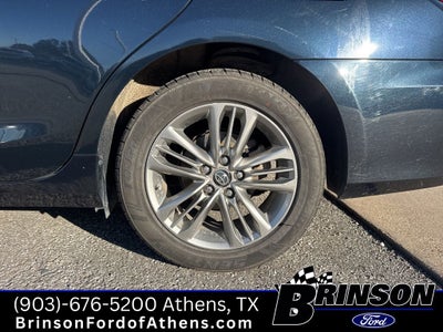 2017 Toyota Camry SE