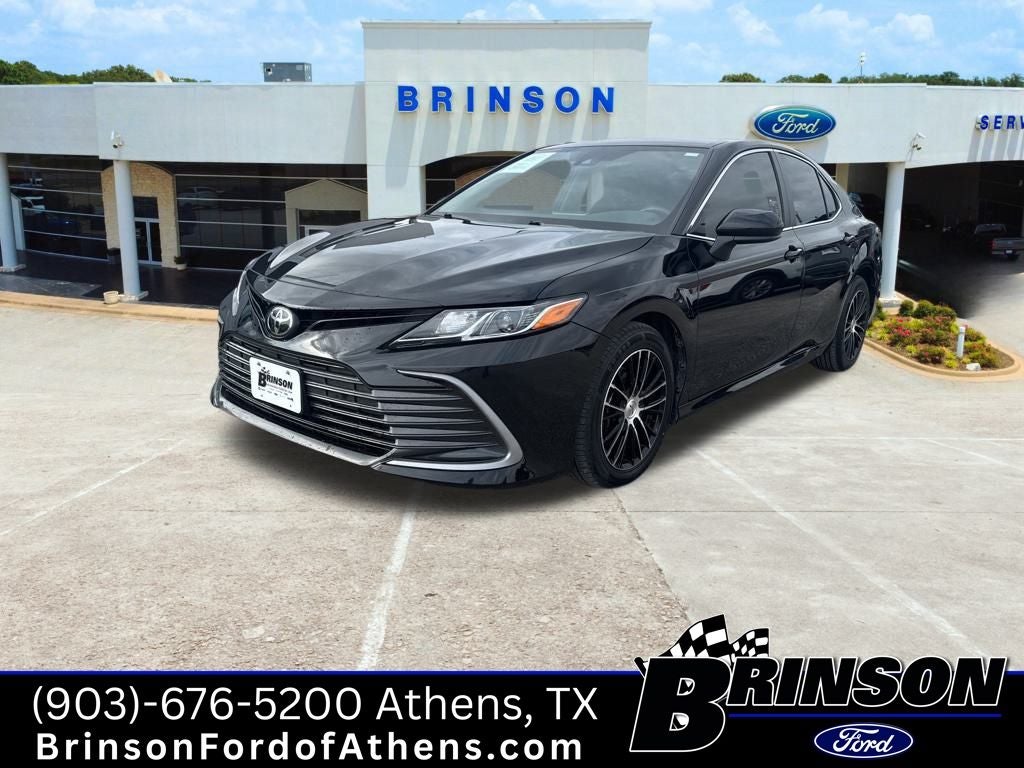 2022 Toyota Camry LE