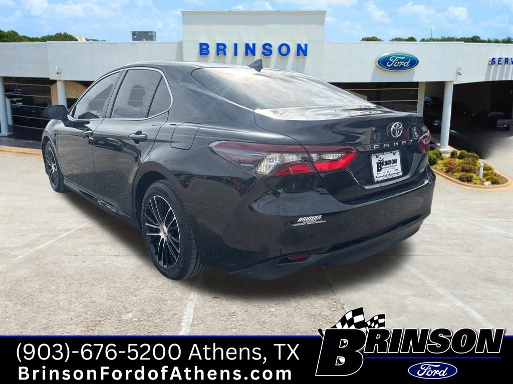 2022 Toyota Camry LE