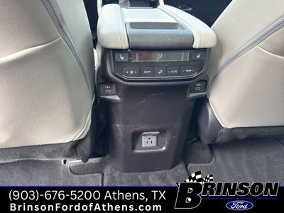 2025 Toyota Grand Highlander Base