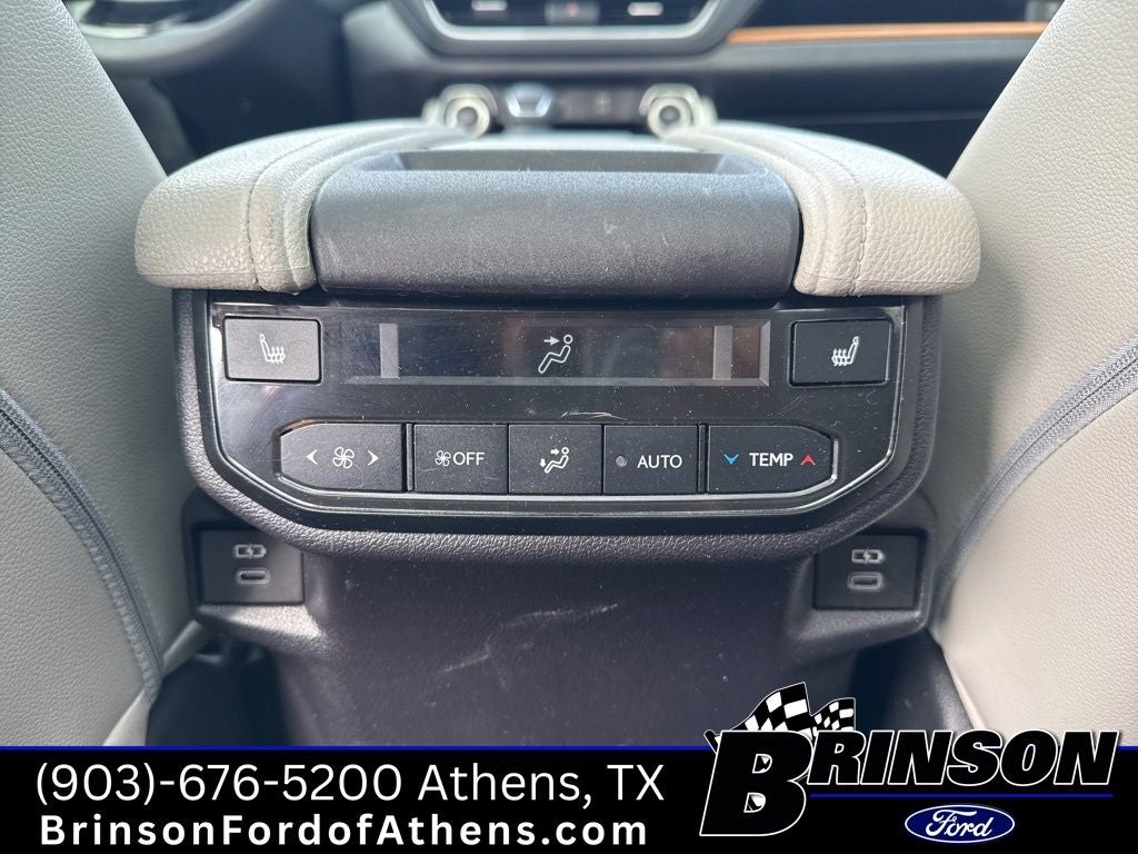 2025 Toyota Grand Highlander Base