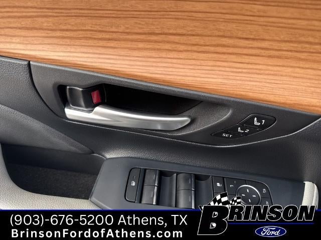 2025 Toyota Grand Highlander Base