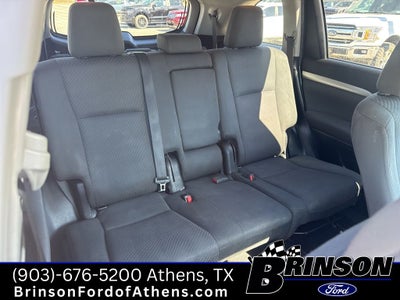 2019 Toyota Highlander LE