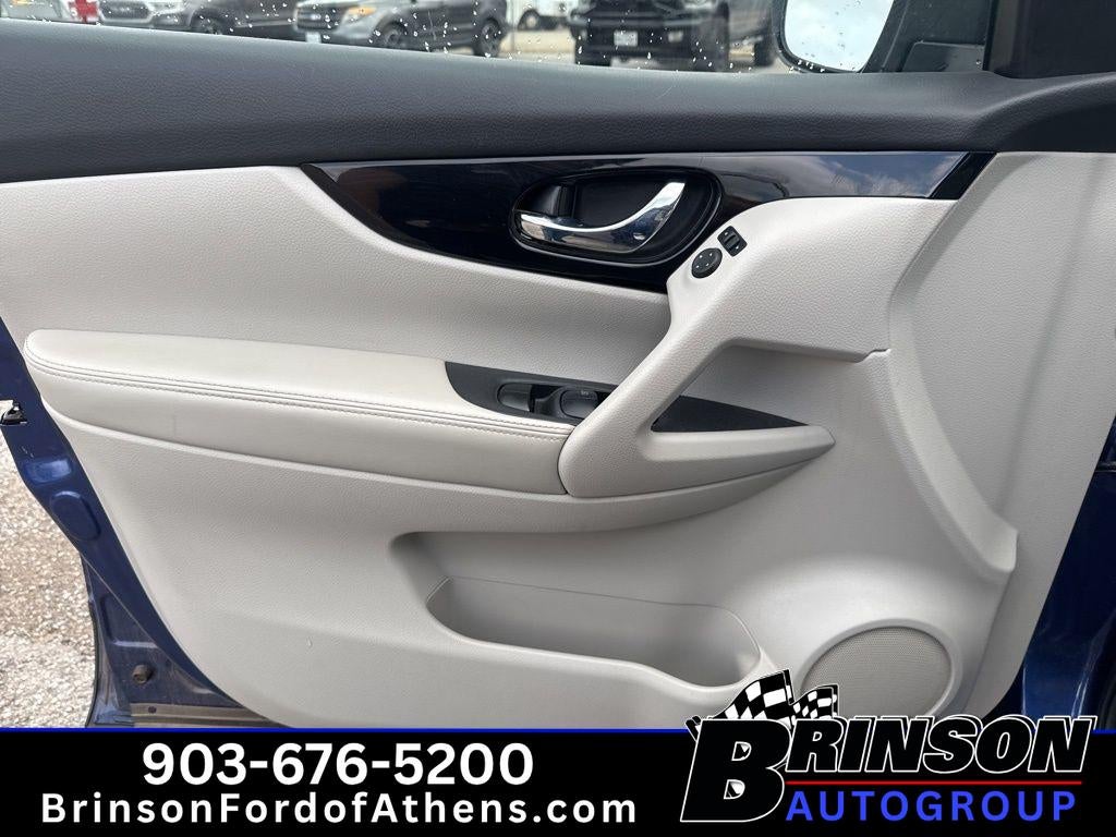 2022 Nissan Rogue Sport SL